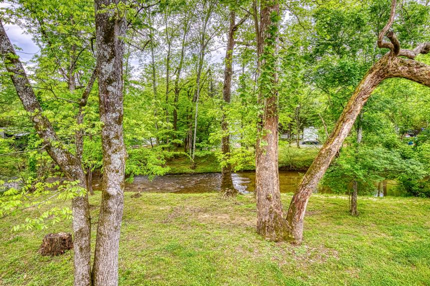 Creekside Cottage